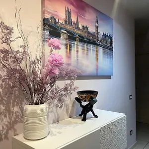 Stylish Flat In , San Giovanni Lupatoto Italia