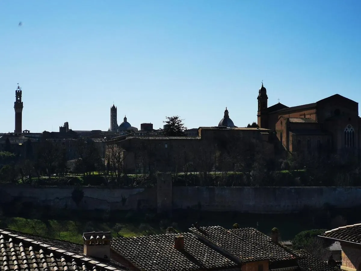 Affaccio Su Siena,Vicino Al Centro, Con Garage Apartment