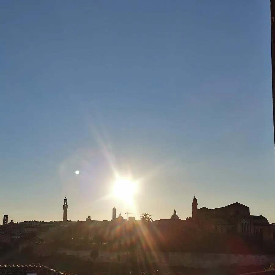 Affaccio Su Siena,Vicino Al Centro, Con Garage Apartment